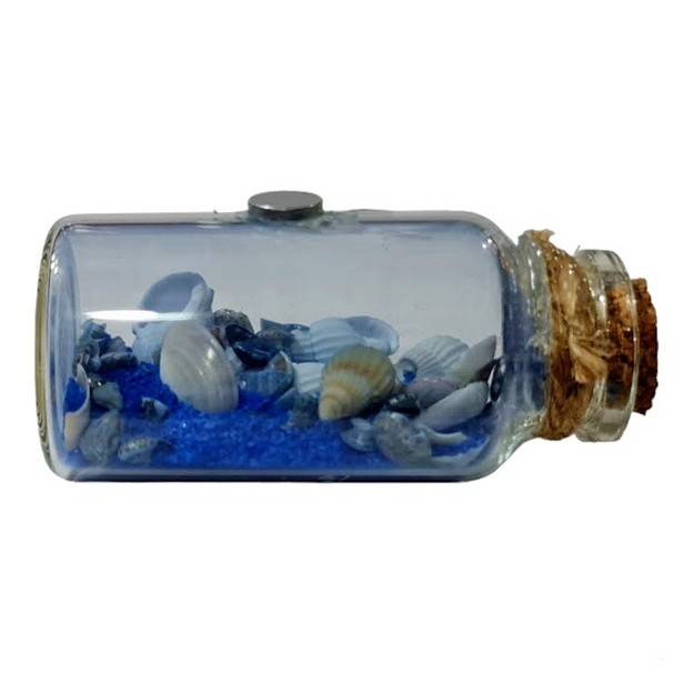 decoratiune magnetica, sticla cu scoici si nisip albastru, 6 cm