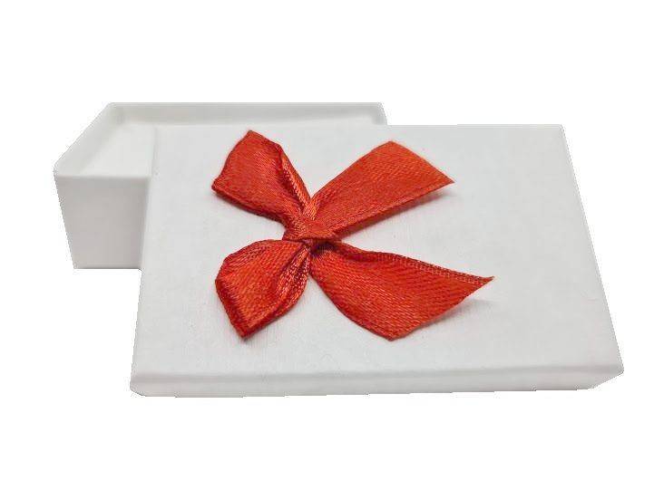 set 24 cutii dreptunghiulare cu capac detasabil, interior catifea alba, cutie pentru bijuterii, martisoare ,8x5x3 cm