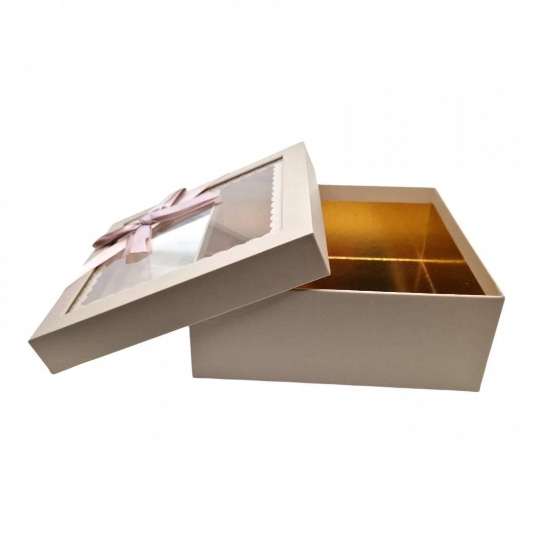 Set 3 Cutii Cadou Gri Deschis cu Fereastra Dantelata și Funda Asortata