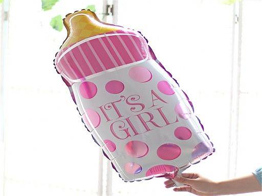 Set 5 baloane folie GIRL: 1 figurina biberon de 70 cm si 4 baloane folie 45 cm