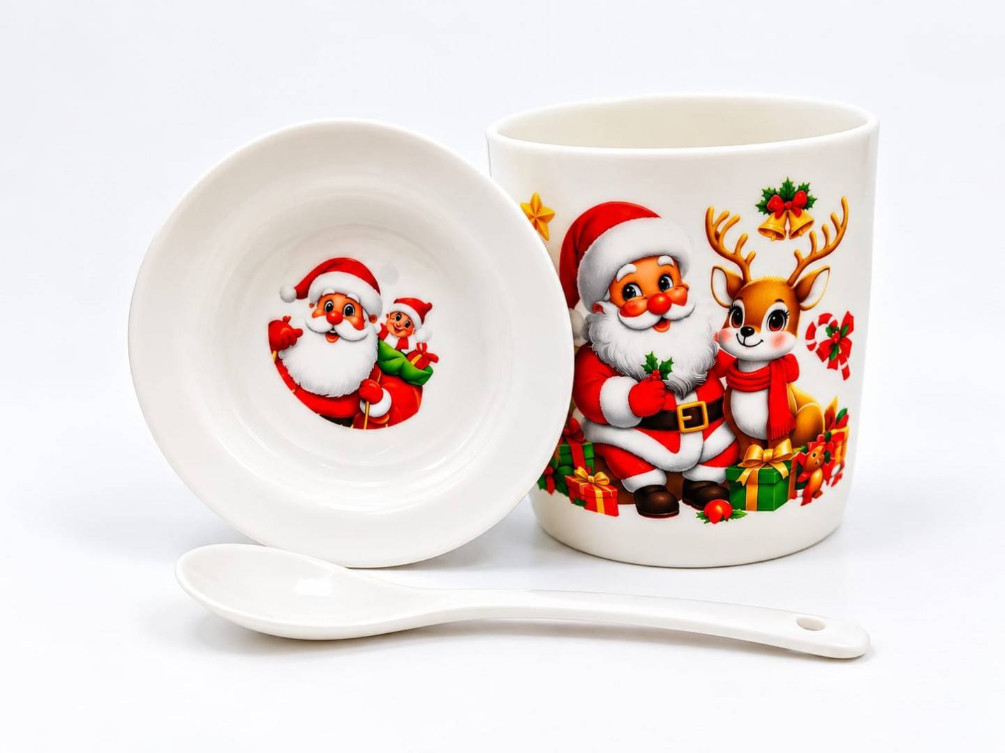 Set Festiv Premium de Crăciun, 2 cani cu farfurii si lingurite, Mos cu Ren si cadouri, 25x18x9 cm