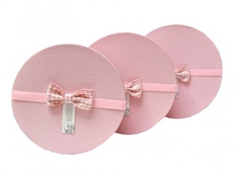 set 3 cutii cadou, model rotund, fundita din material textil, roz, 19-22 cm