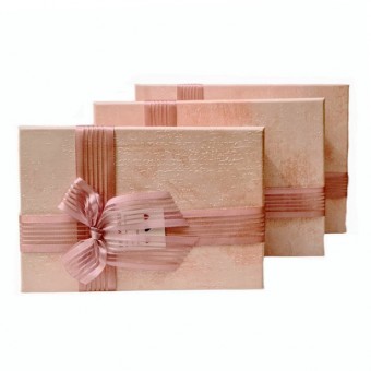 set 3 cutii cadou in forma dreptunghiulara, fundita din organza, roz 17.5-22.5 cm