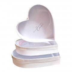 Set 3 Cutii în Formă de Inimă cu Capac Transparent „Do all things with love”, Alb